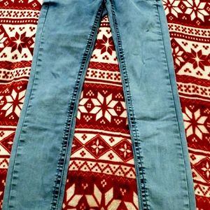 Sounds girl color washed jeans